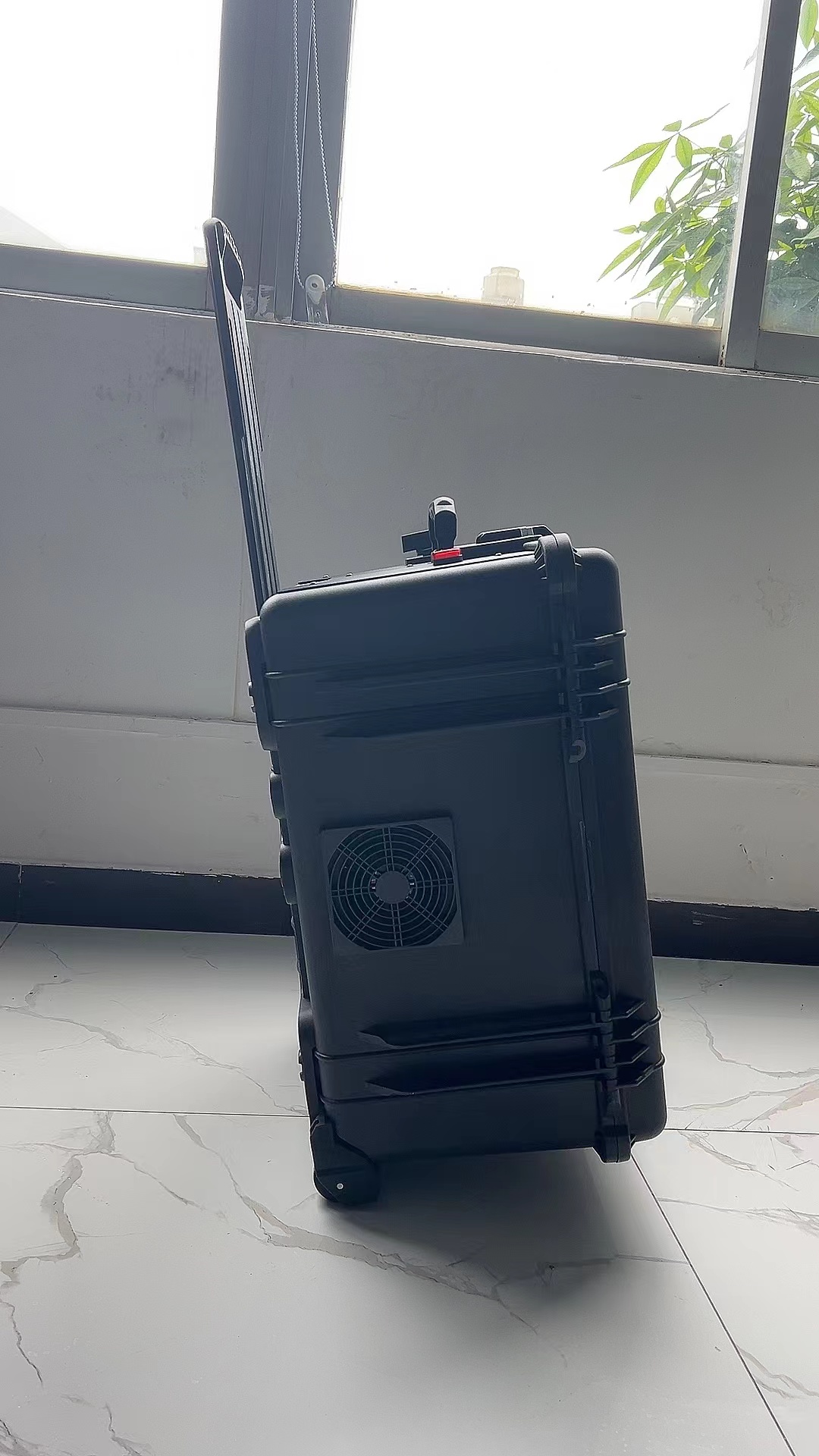 甘南手拉箱型移动通信干扰器